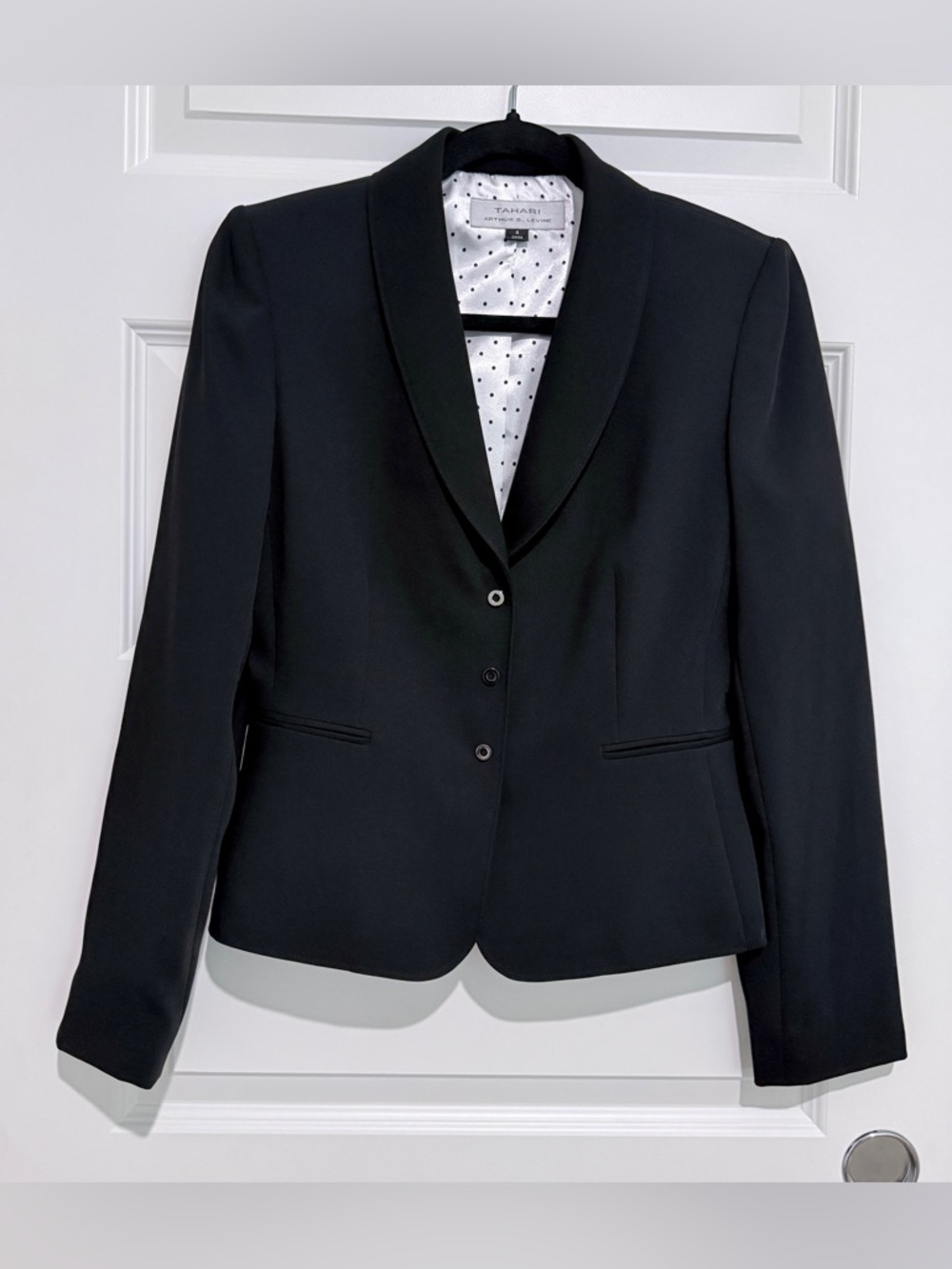 Tahari Black Women's Tailored Shawl Collar Blazer Size 4